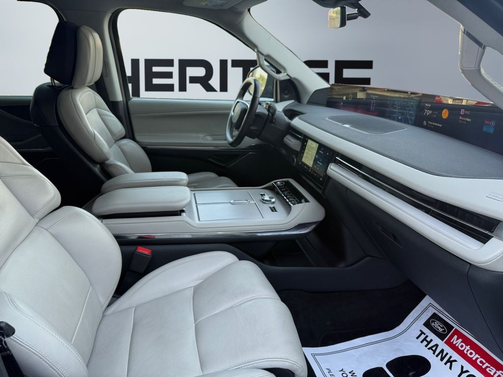 2025 Lincoln Navigator L Reserve
