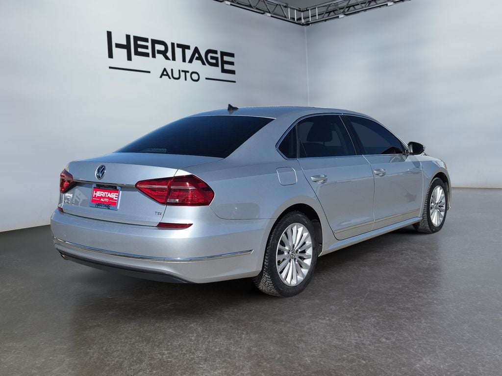 2016 Volkswagen Passat 1.8T SE